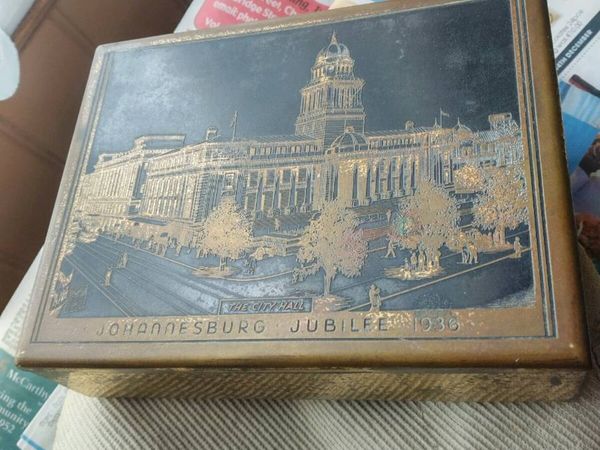 Vintage 1936 South African cigar case - Main image