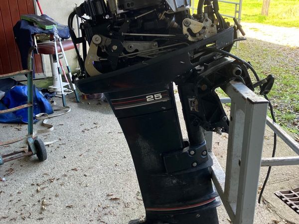 Mercury 25HP OUTBOARD LONG SHAFT N/RUNNING PROJECT - Main image