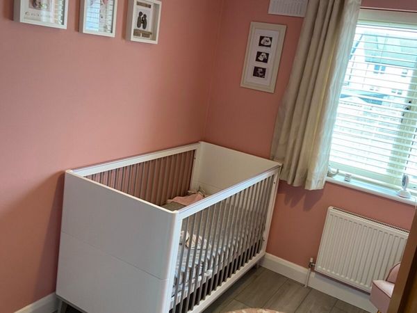 Cot turns into Cotbed - Main image