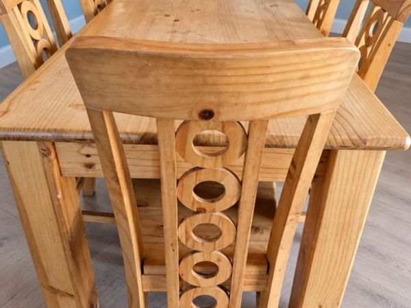 Solid pine ornate Table and 6 chairs - Main image