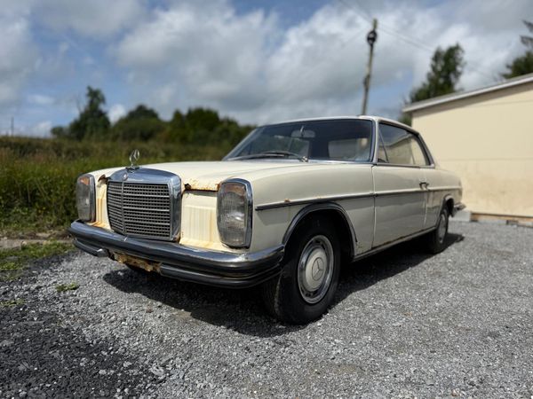 Mercedes 250CE COUPE AUTOMATIC 1971 - Main image