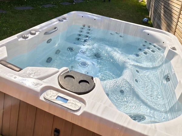 Hot Tub for sale - Main image