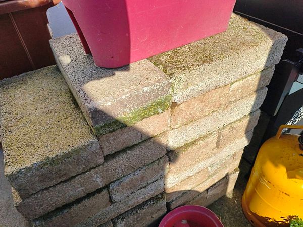 Concrete blocks free to take away - Main image