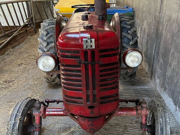 Farmall  Fu 235 - Main image