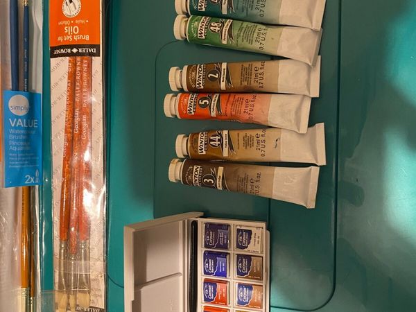 artists watercolours and brushes - Main image
