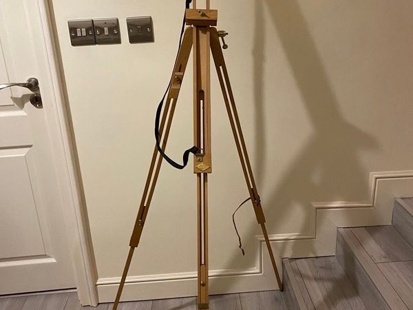 Easel - Main image