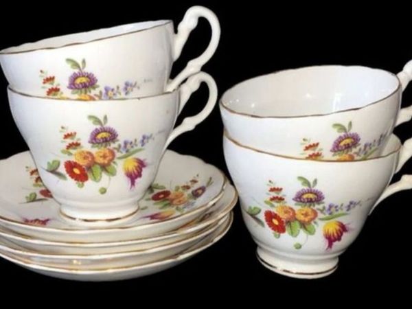 Vintage Winston Fine Bone China Teacups/Saucers - Main image