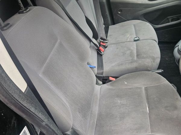 bargain 3 seater van 1 owner 2014 ready for work - Main image