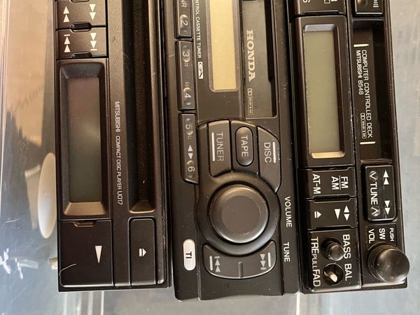 Car radios x 3 - Main image