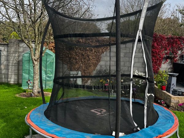 8ft trampoline - Main image