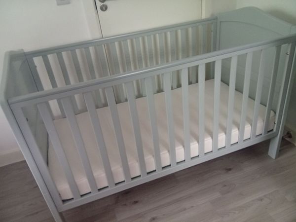 Solid Quality cotbed+New luxury mattress - Main image