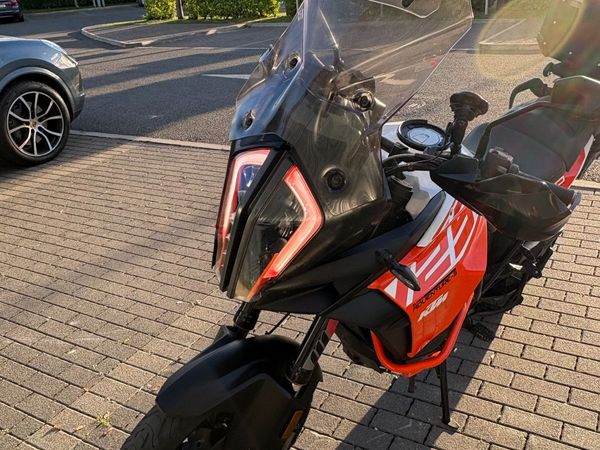 KTM 1290 Super Adventure S 2019 - Main image