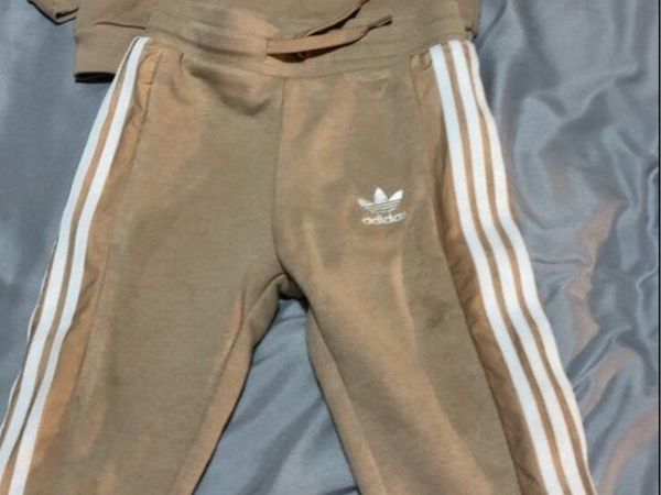 Boys adidas tracksuit 18/24 mths €10 - Main image