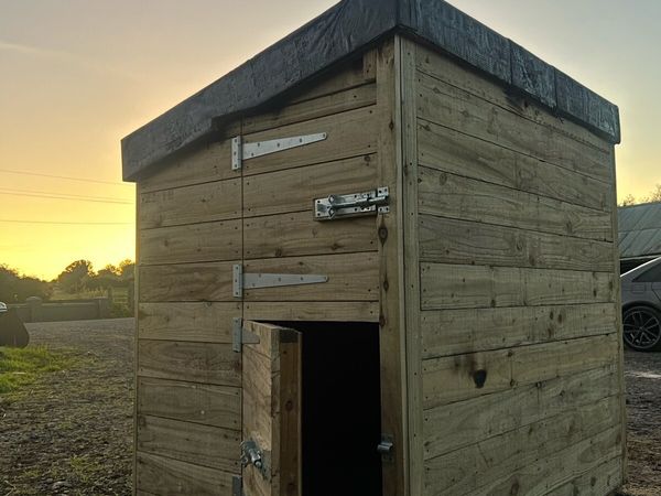 Dog kennel/Shed - Main image