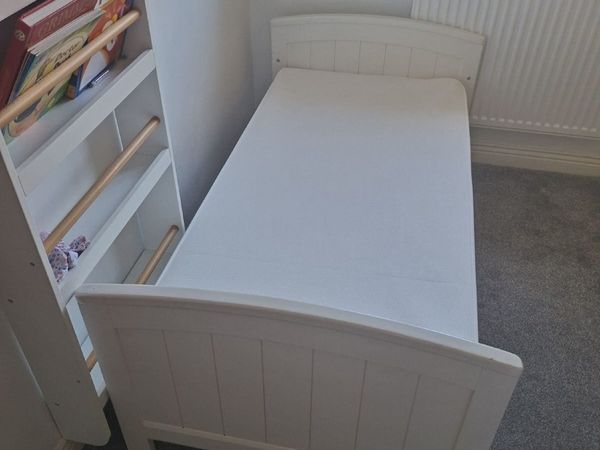 Mamas & Papas Toddler Bed + Baby Elegance Mattress - Main image