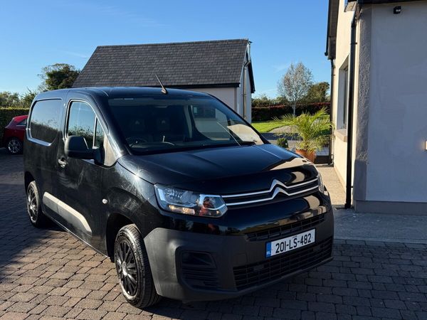 2020 Citroen Berlingo | 1.6 Litre | NO VAT | Clean - Main image