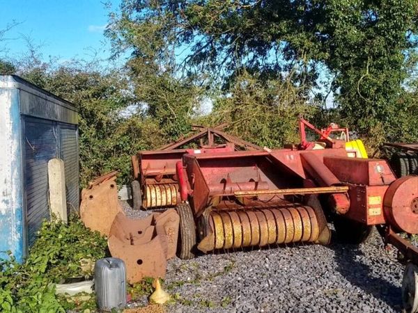 Square balers/Tipping Trailer - Main image