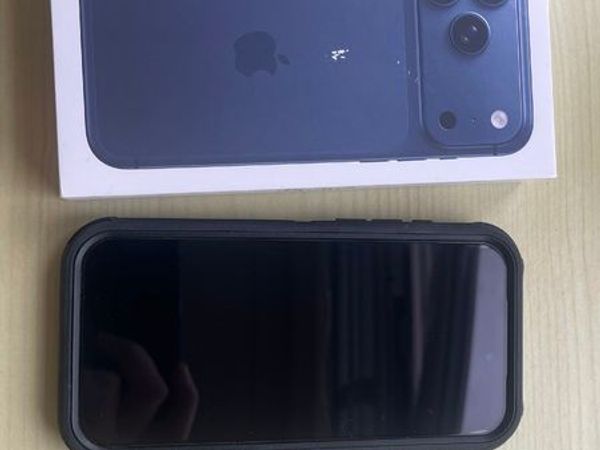 Brand new iPhone 17 Pro Max 256GB Deep Blue - Main image