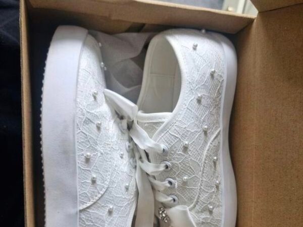 White runners with Pearls size 32 - Main image