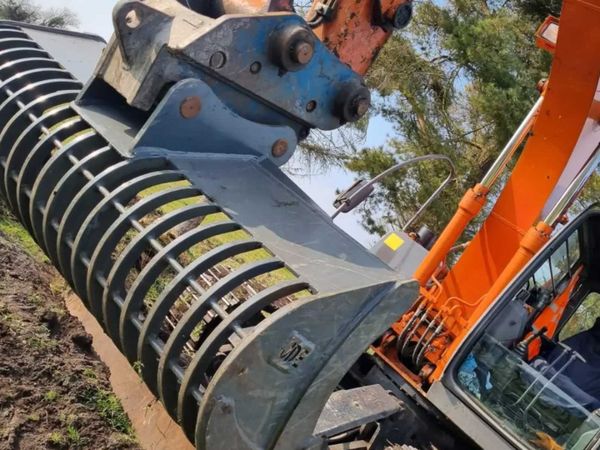 Strong Ditching Rake Riddle bucket in one - Main image