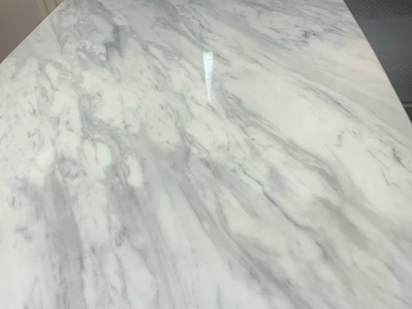 Marble table - Main image