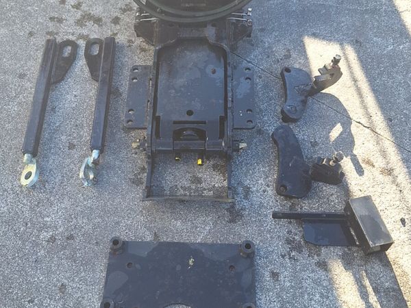Dromone Hydraulic Pickup Hitch For Same Silver 130 - Main image