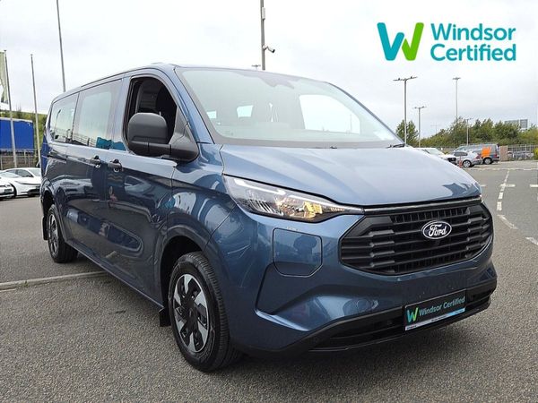 Ford Transit Custom KOMBI 340 L *9 Seater PHEV* - Main image