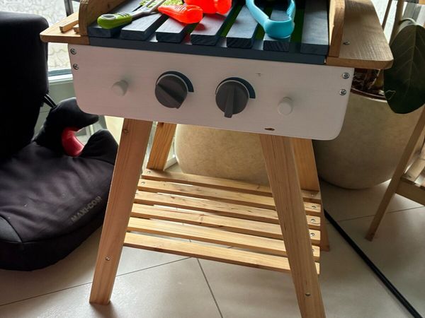 Wooden BBQ - Main image
