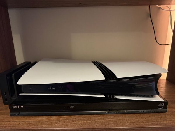 Playstation 5 PRO Digital Edition 2TB + Extras - Main image