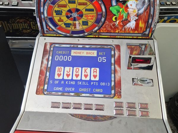 4 x Casino Machines - Main image