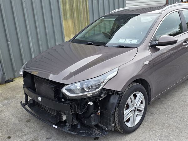 202 KIA CEED ESTATE - Main image