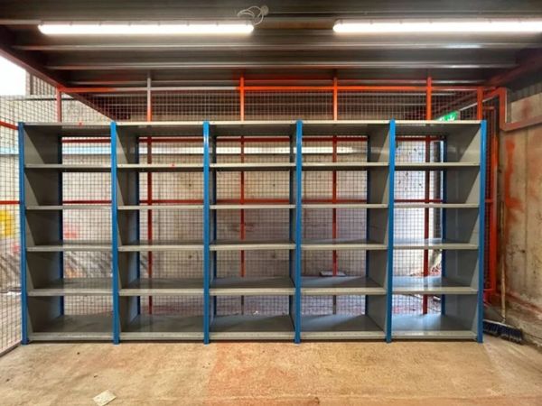 Steel shelving with 6 steel levels - Main image