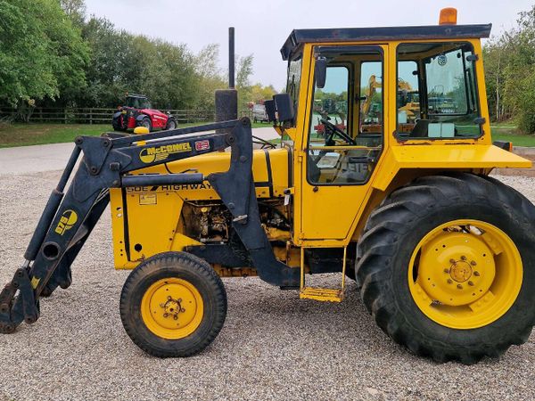 MF50E HIGHWAY C/W MCCONNEL 075 LOADER, 1050 HOURS - Main image
