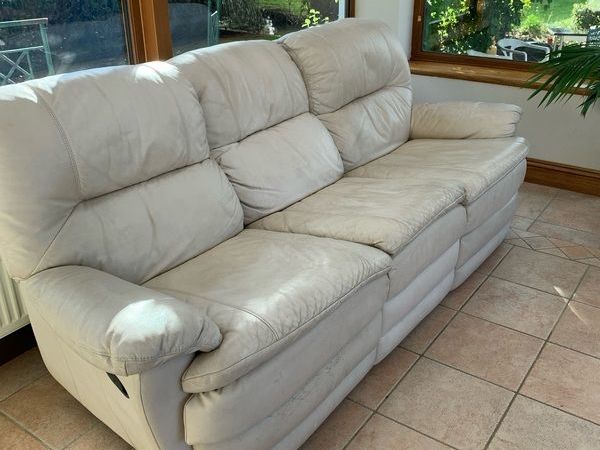 Reclining couch - Main image