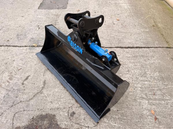 New Bison Side-Tilt Bucket to suit 3 tonne digger - Main image
