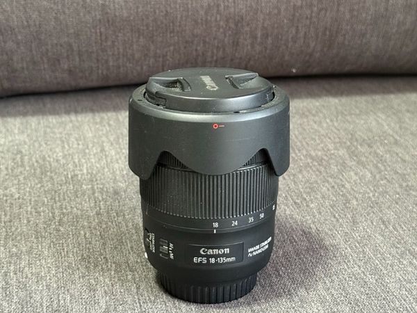 Canon 18-135mm IS USM + Hood + Hoya Polariser - Main image