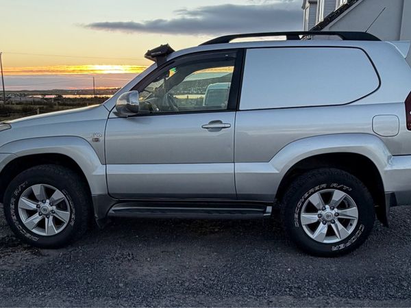 Toyota Landcruiser SWB - Main image