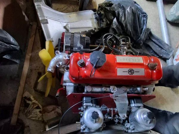 78 MGB GT 1.8 unfinished - Main image