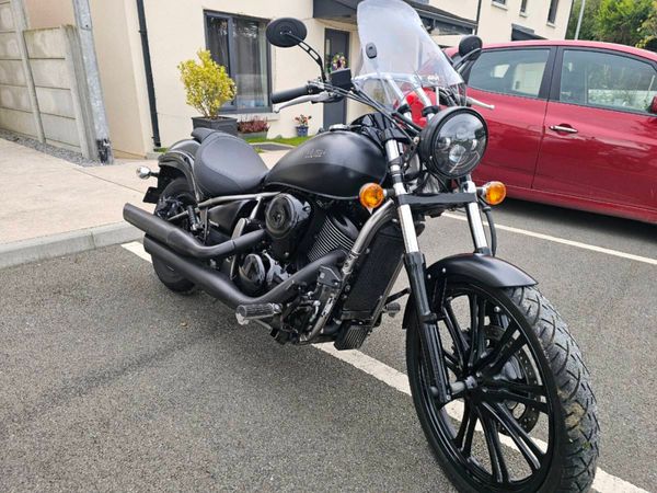 2017 Vulcan 900 Custom VN900C. Only 19kms - Main image