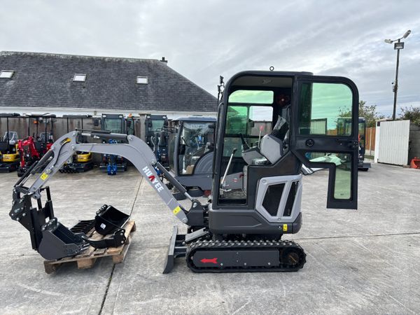 Huayee 1.6 ton Mini Digger... 1 Yr Warranty - Main image