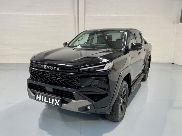 2026 TOYOTA HILUX INVINCIBLE X - Main image
