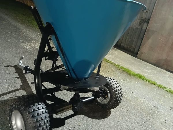 Fleming quad fertiliser spreader - Main image