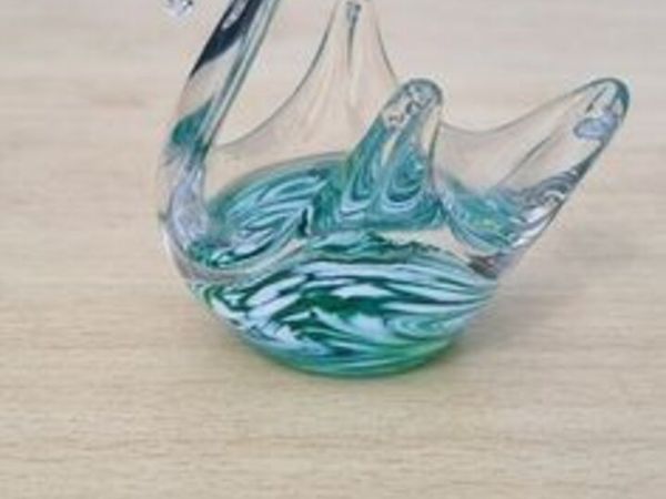 Vintage Isle of Man St. John's Crystal Swan - Main image