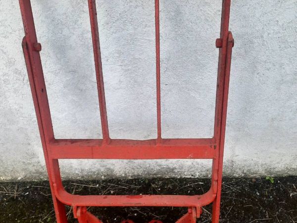 Massey ferguson grill gard - Main image