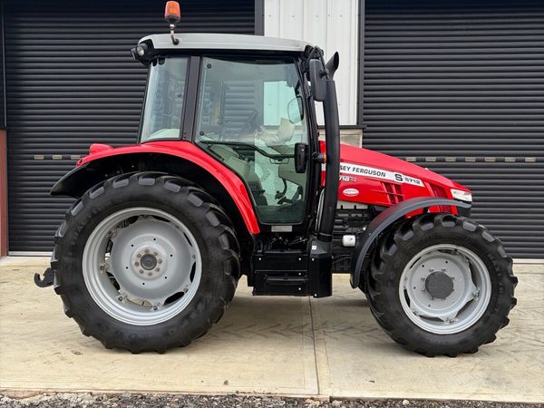 2018 Massey Ferguson 5712S - Main image