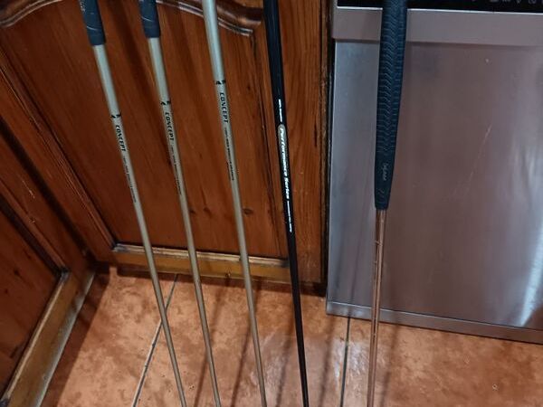 golf clubsFEMALE - Main image