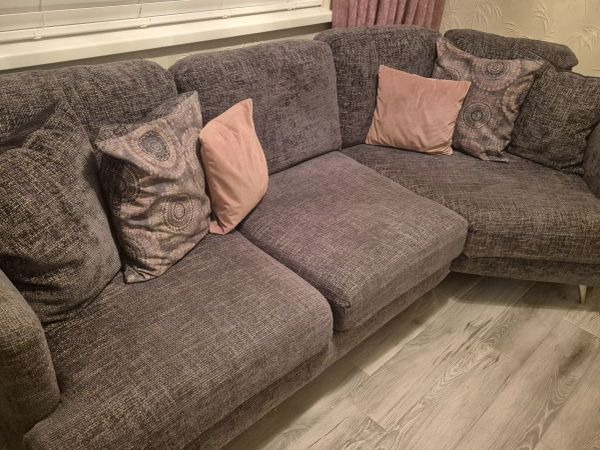 Grey corner couch with 6 matching cushions for sale in Waterford for € ...