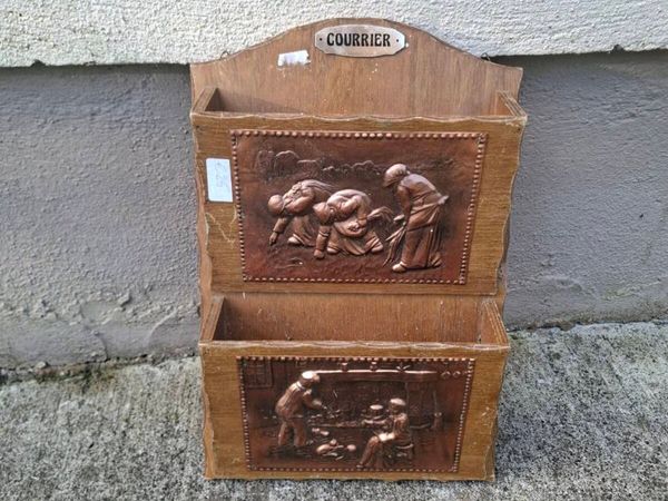 Copper and wood envelopes shelf possible to post - Main image