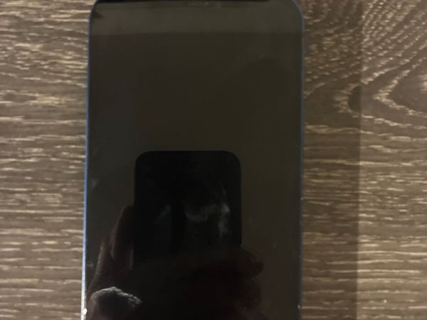 I phone 12 - Main image