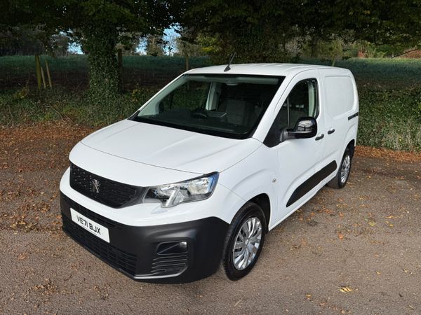 2022 Peugeot Partner Professional Premium VRT €250 - Main image